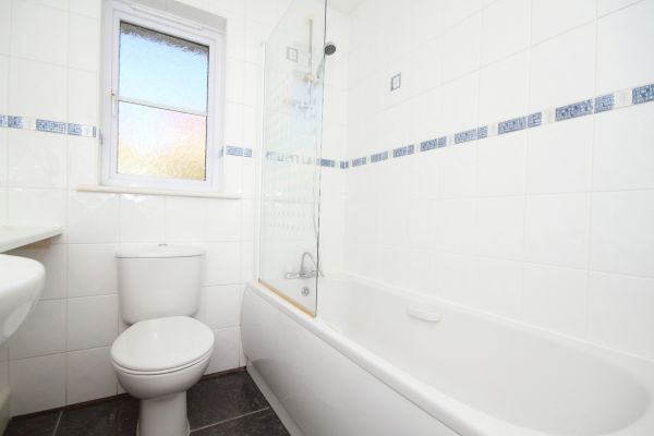 Cost of Shower Window Replacement in Brighton